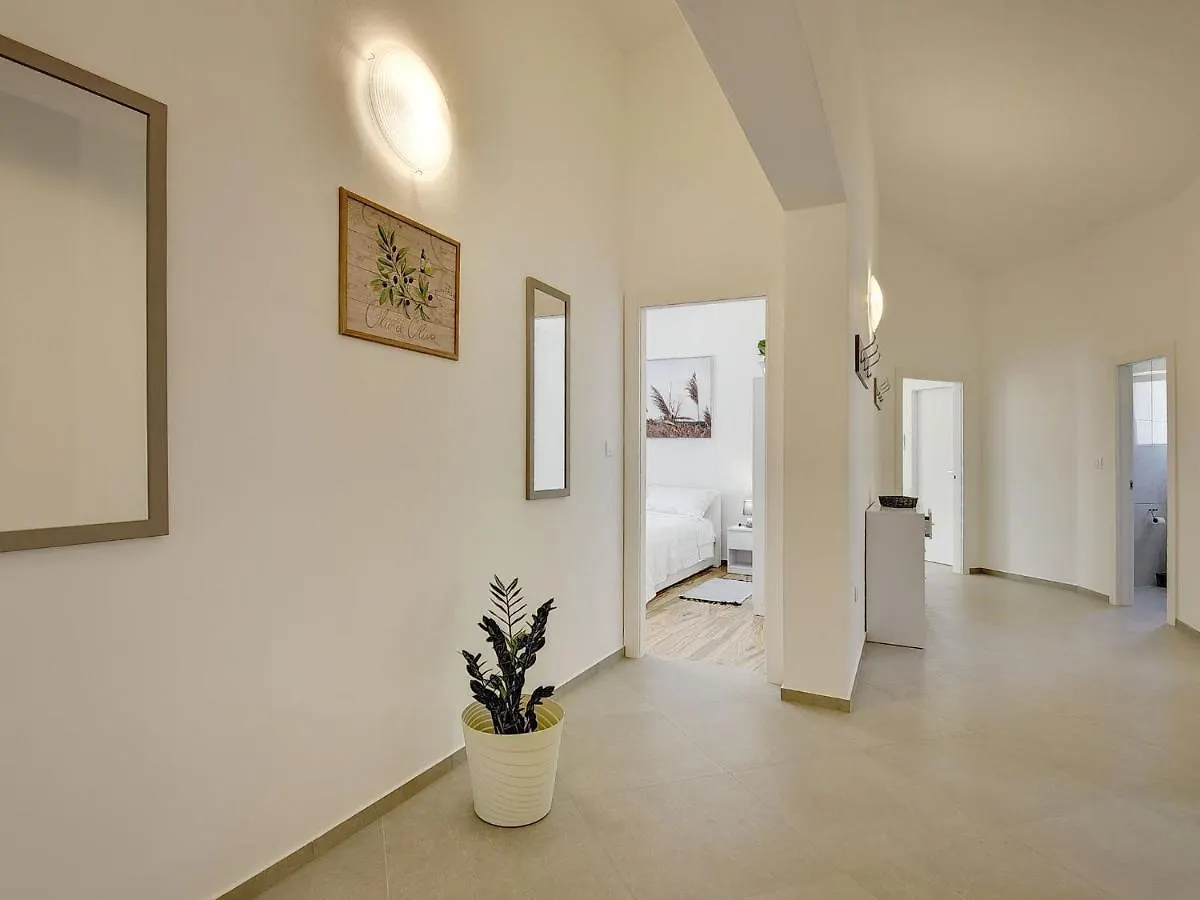 Holiday home Single-Storey Villa With Private Pool Marcana