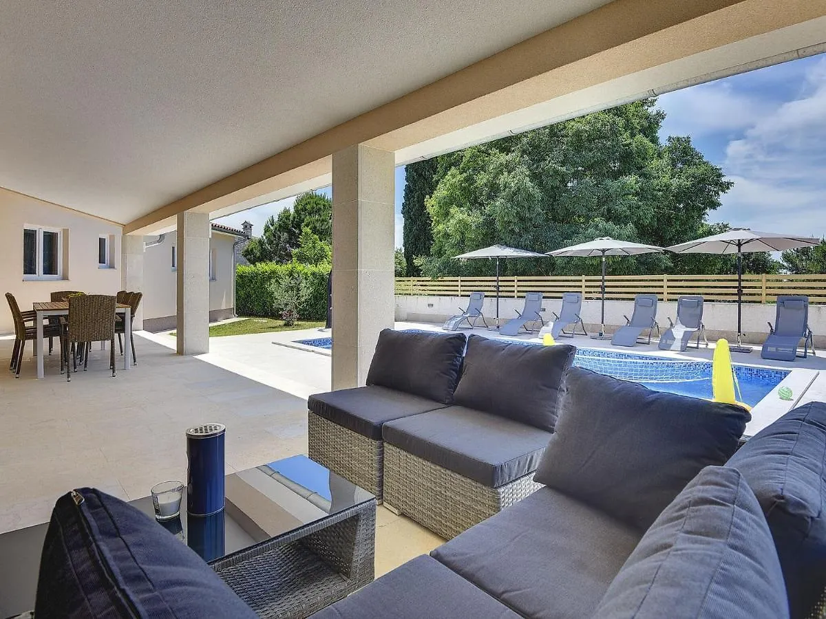 Holiday home Single-Storey Villa With Private Pool Marcana